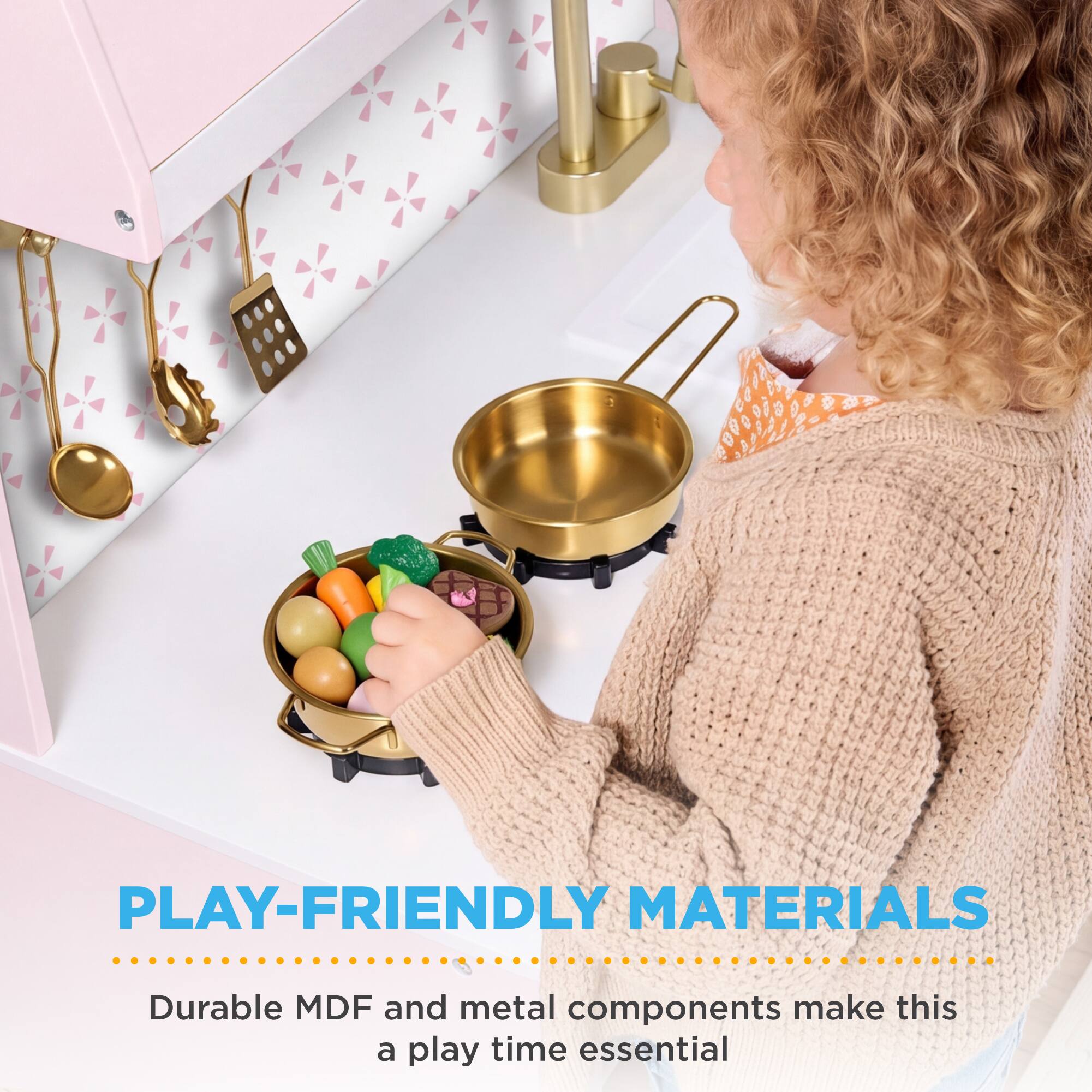 PLAY-FRIENDLY MATERIALS  
Durable MDF and metal components make this a play time essential