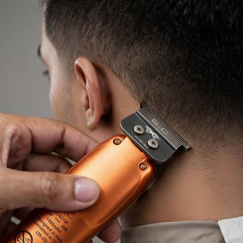 o|s X-PRO  
5V SC421W C E (35-25)  
Designed 1500mAh in M9 in Italy CH