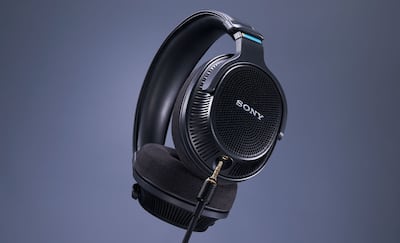 Sony MDR MV1 Open Back Reference Monitor Headphones with Hard Sony MDR MV1 Open Back Reference Monitor Headphones with Hard