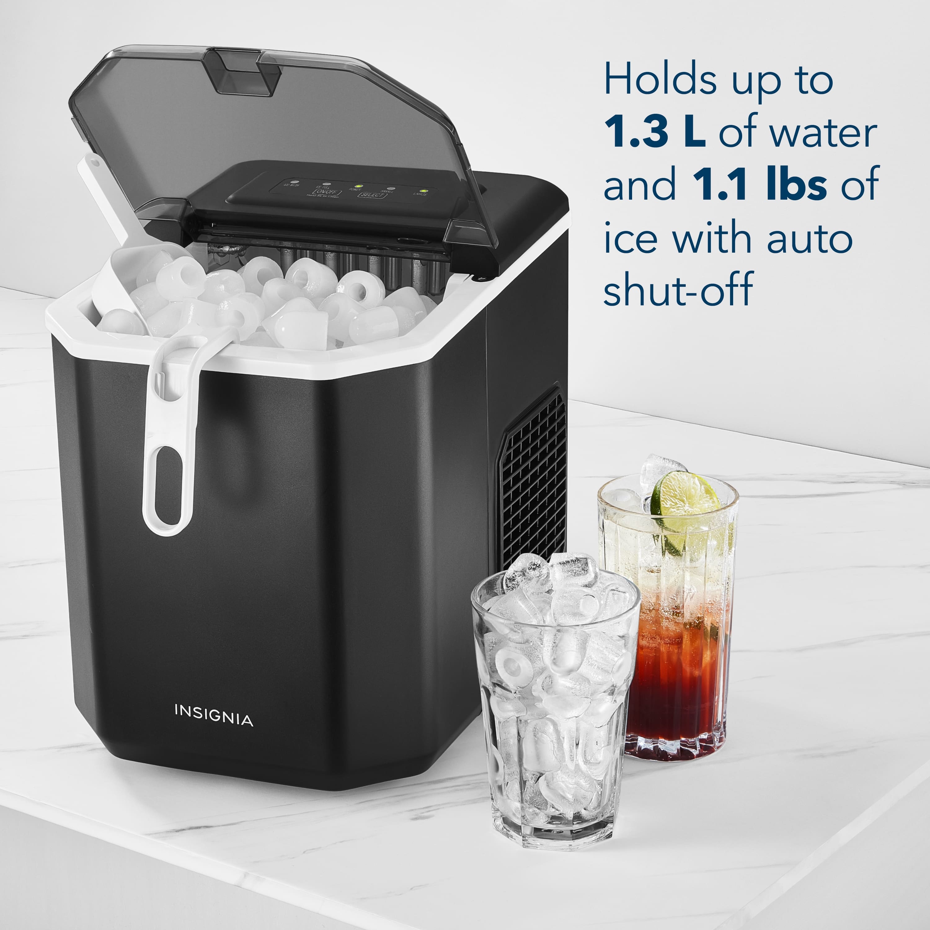 C Holds up to 1.3 L of water and 1.1 lbs of ice with auto shut-off INSIGNIA