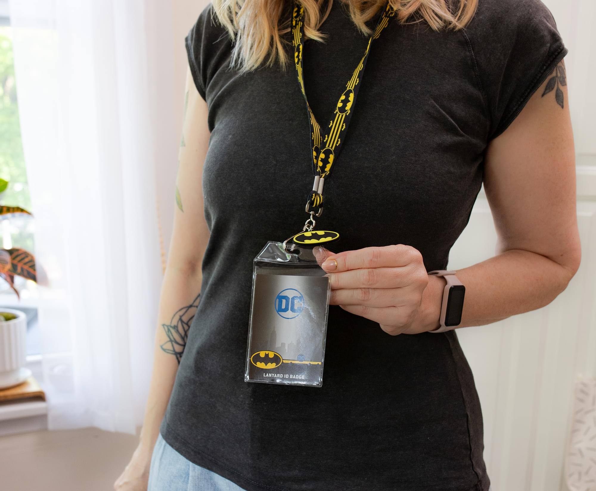 DC  
LANTARD ID BADGE