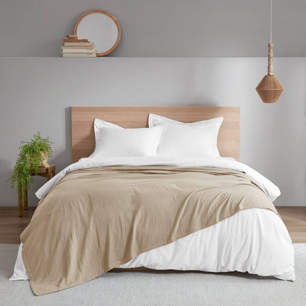 Alt View 1. Gracie Mills - Gracie Mills Daydream 100% Cotton Lightweight Blanket - Tan.