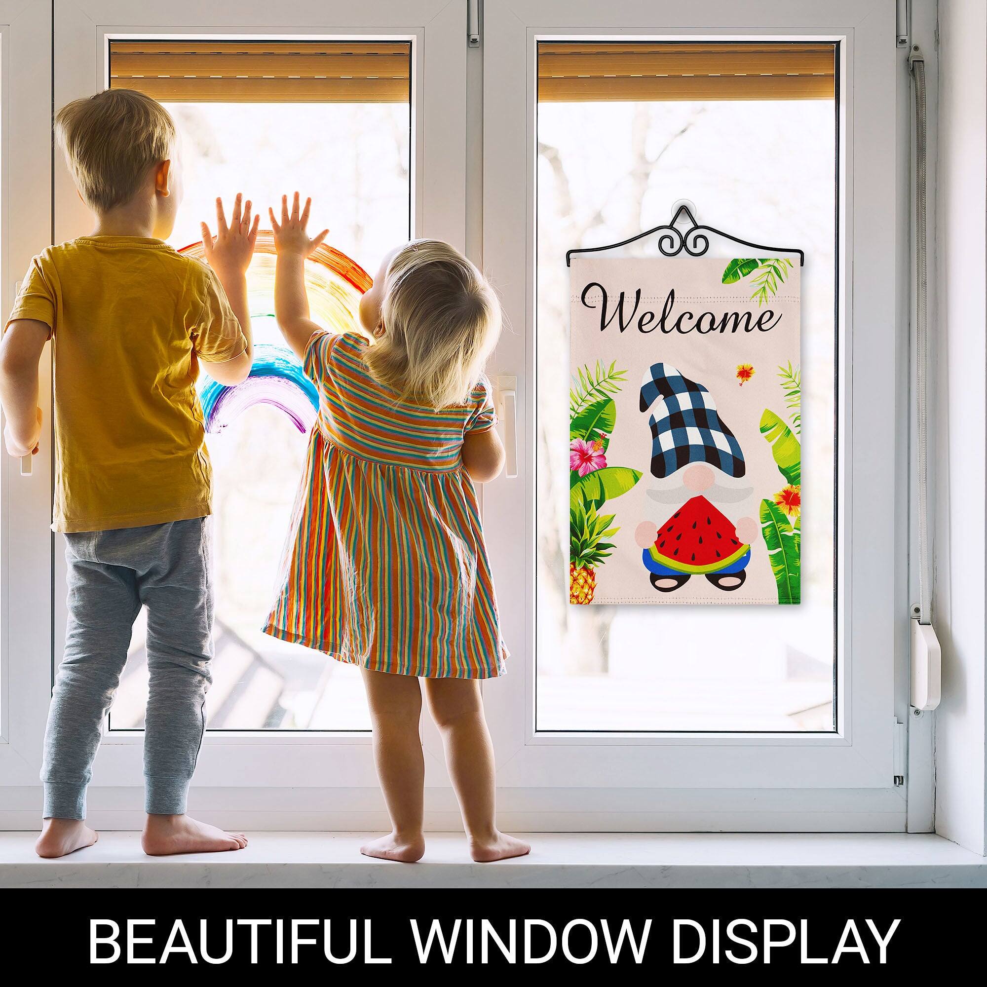 Welcome  
BEAUTIFUL WINDOW DISPLAY