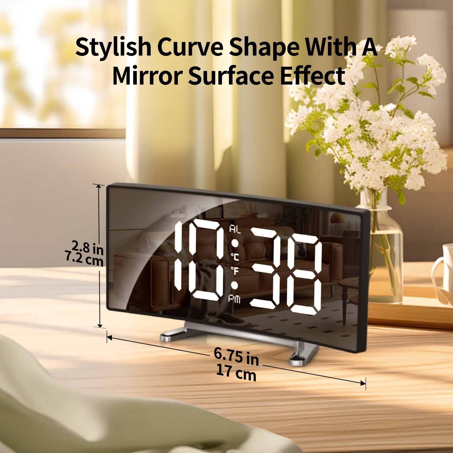 Stylish Curve Shape With A Mirror Surface Effect

2.8 in (7.2 cm)  
6.75 in (17 cm)