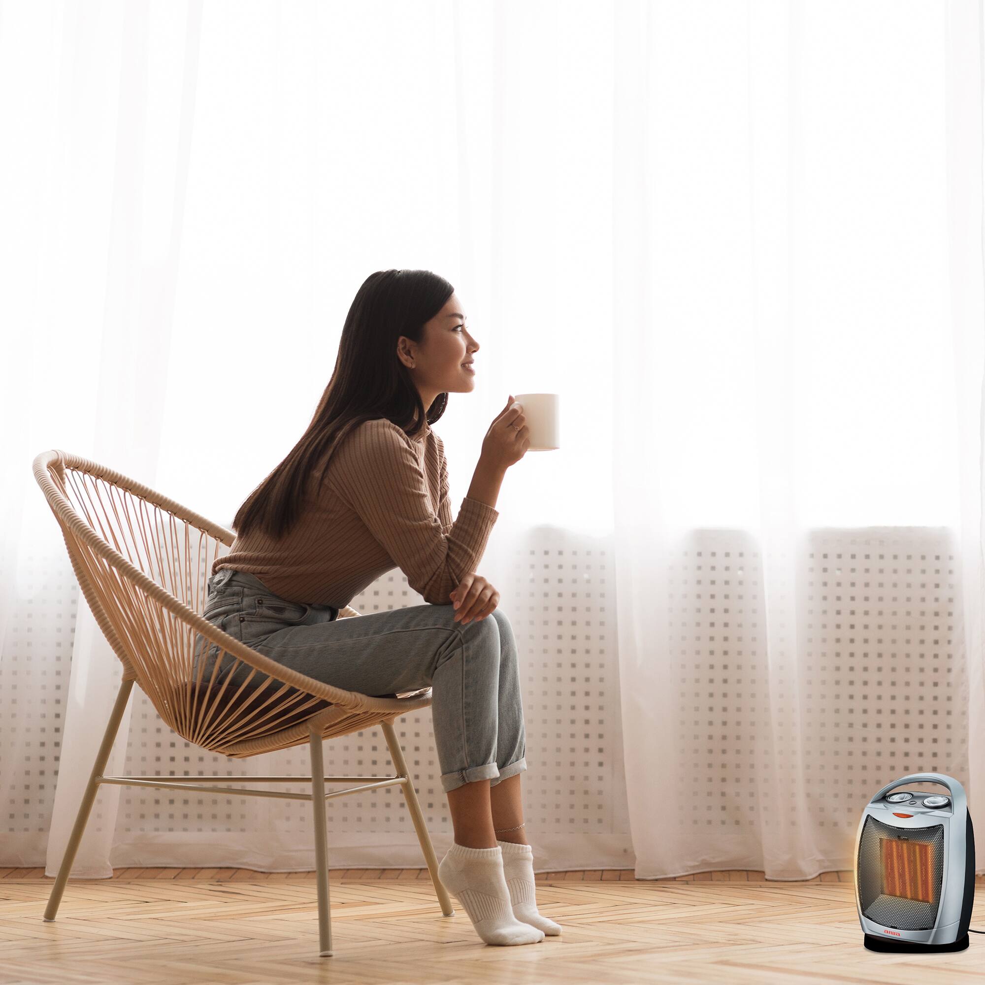 Back. Aiwa - AIWA Oscillating Room Heater - Silver.