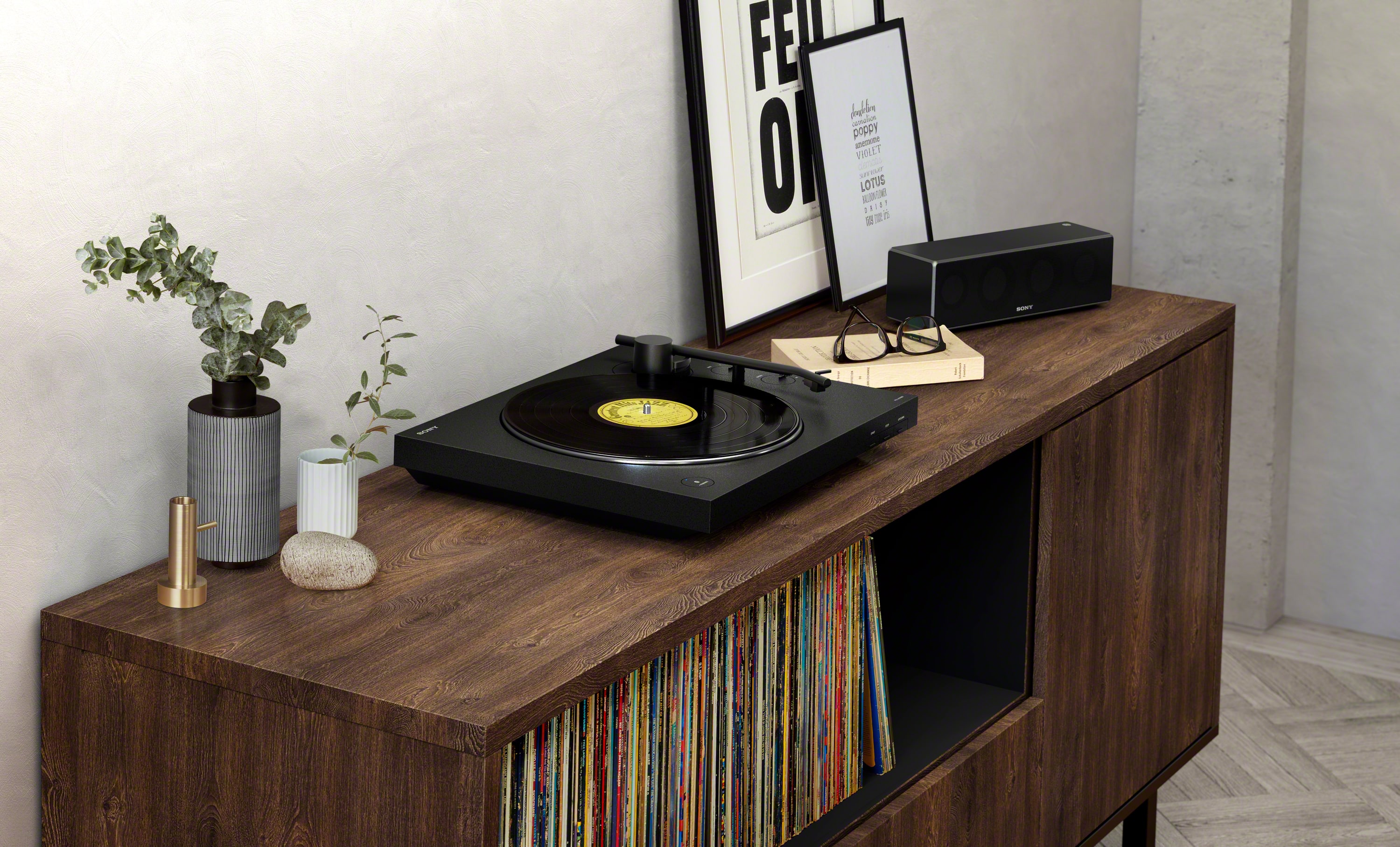 Alt View 25. Sony - Bluetooth Stereo Turntable - Black.