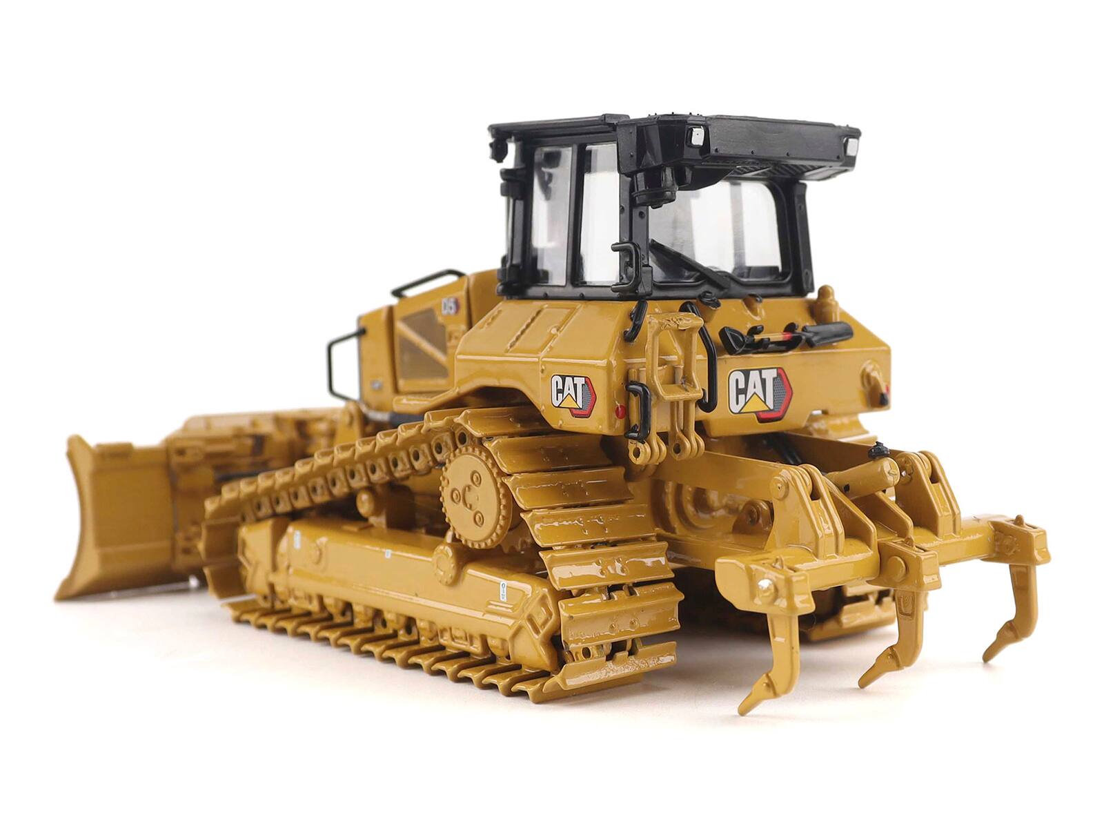 D5 CAT