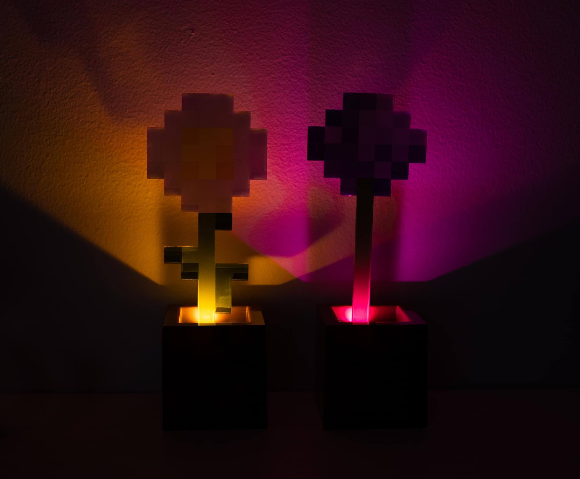 Alt View 1. Ukonic - Minecraft Daisy and Allium Flower Pot Mood Lights | Set of 2 - Brown.