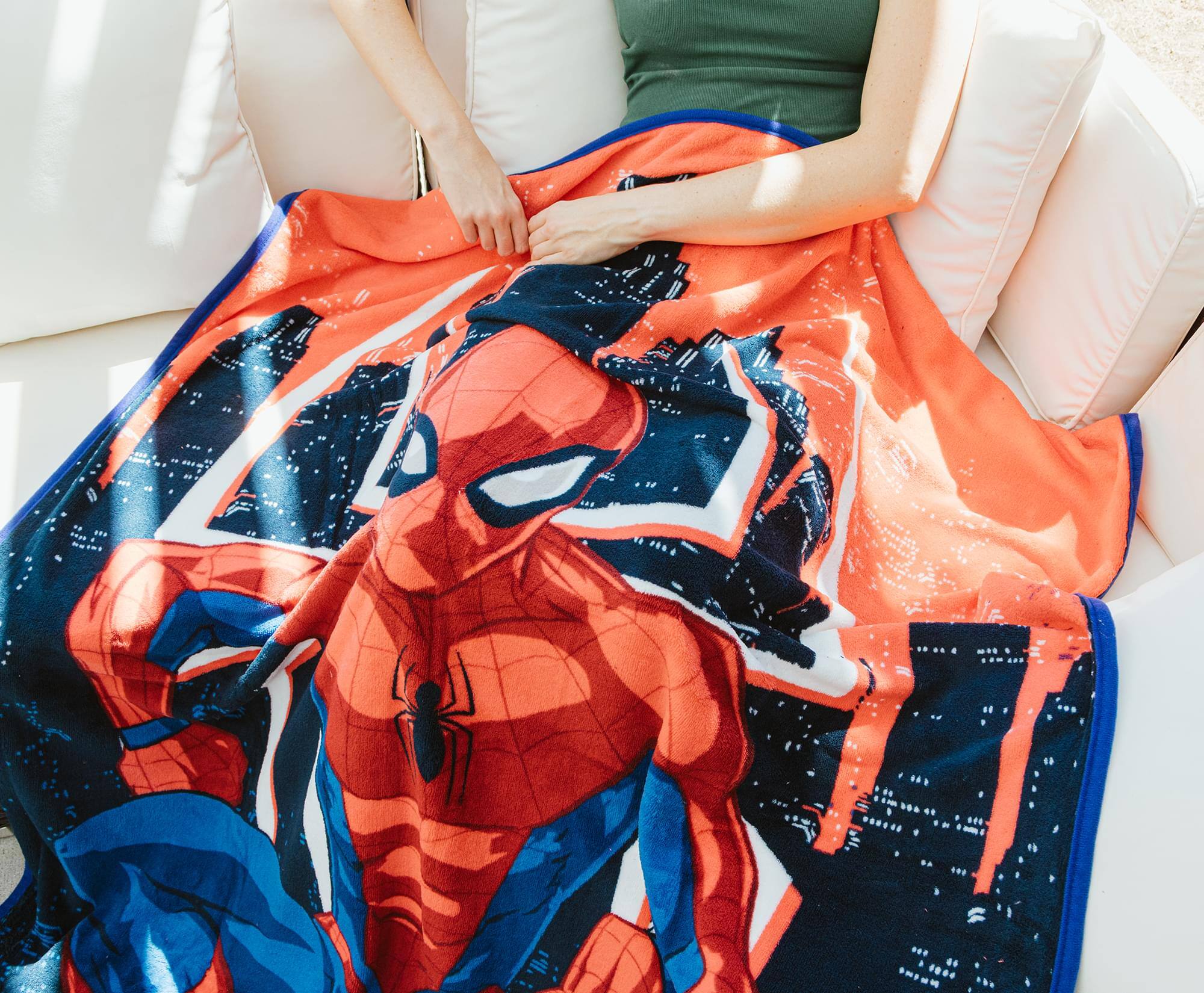 Alt View 3. Silver Buffalo - Marvel Spider-Man Skyline Pose Fleece Throw Blanket | 45 x 60 Inches - Multi-Colored.