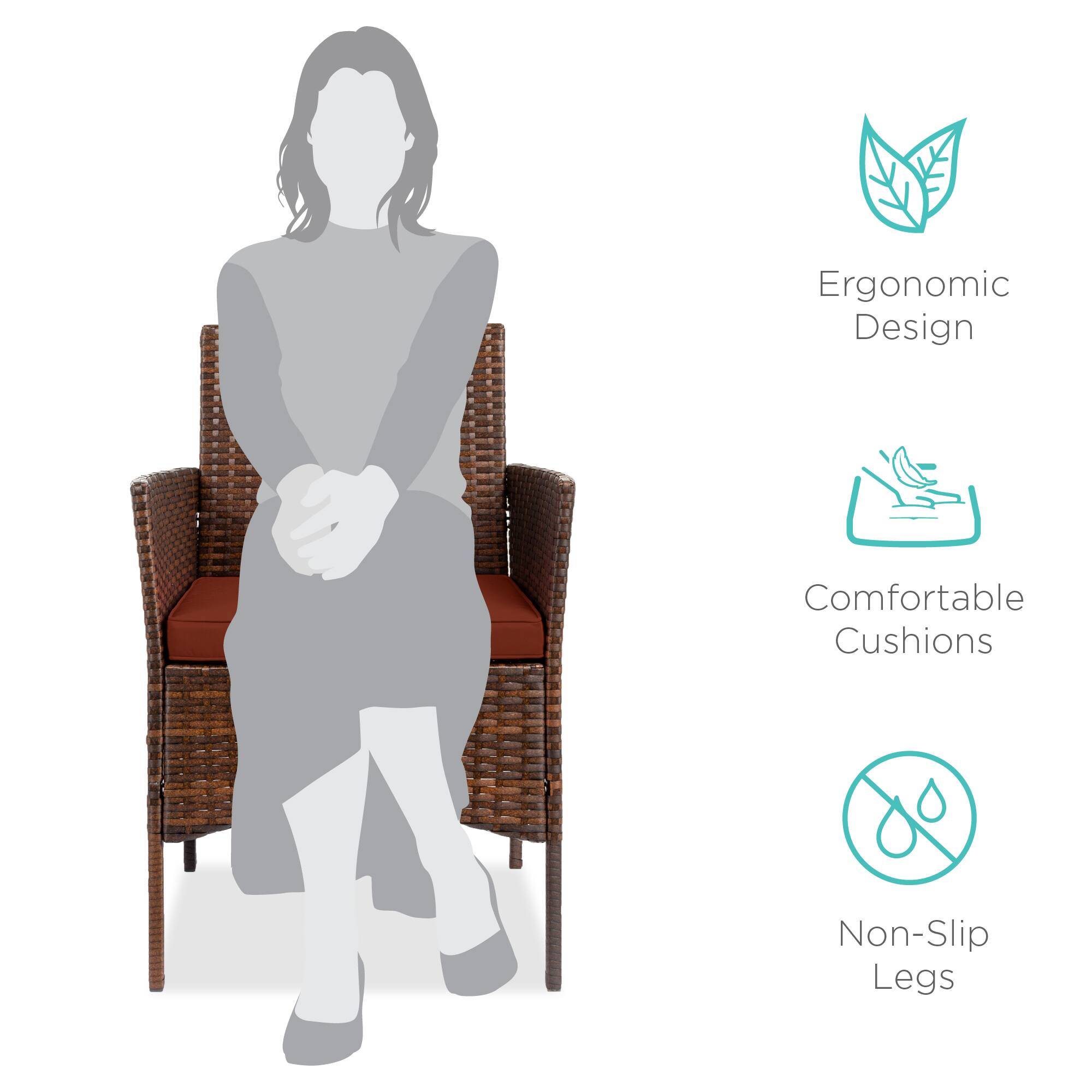 Ergonomic Design  
Comfortable Cushions  
Non-Slip Legs