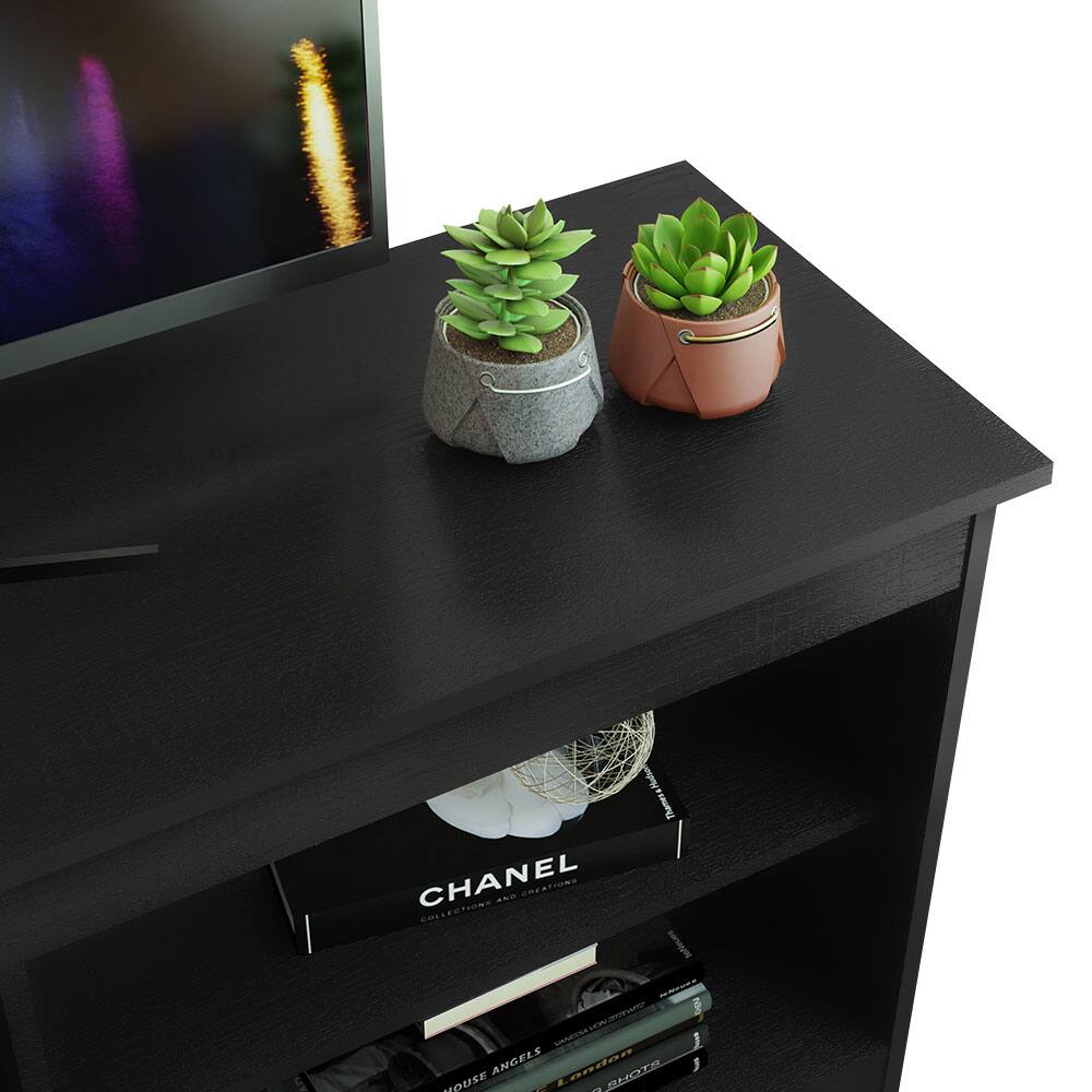 CHANEL  
COLLECTION AND CREATION  

HOUSE ANGELS  
LONDON  
SHOTS