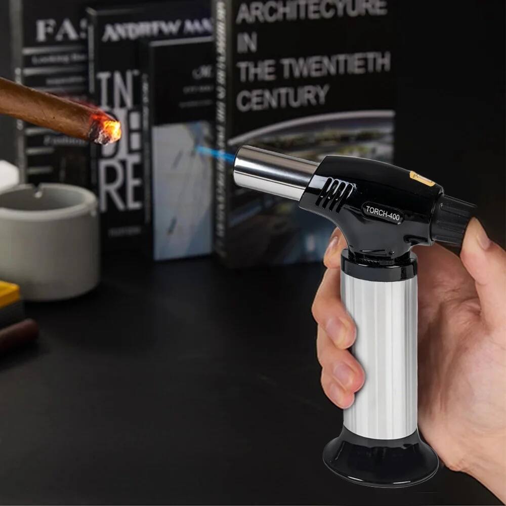 ARCHITECTURE  
ANDREW MANSFIELD  
IN THE TWENTIETH CENTURY  

TORCH-400