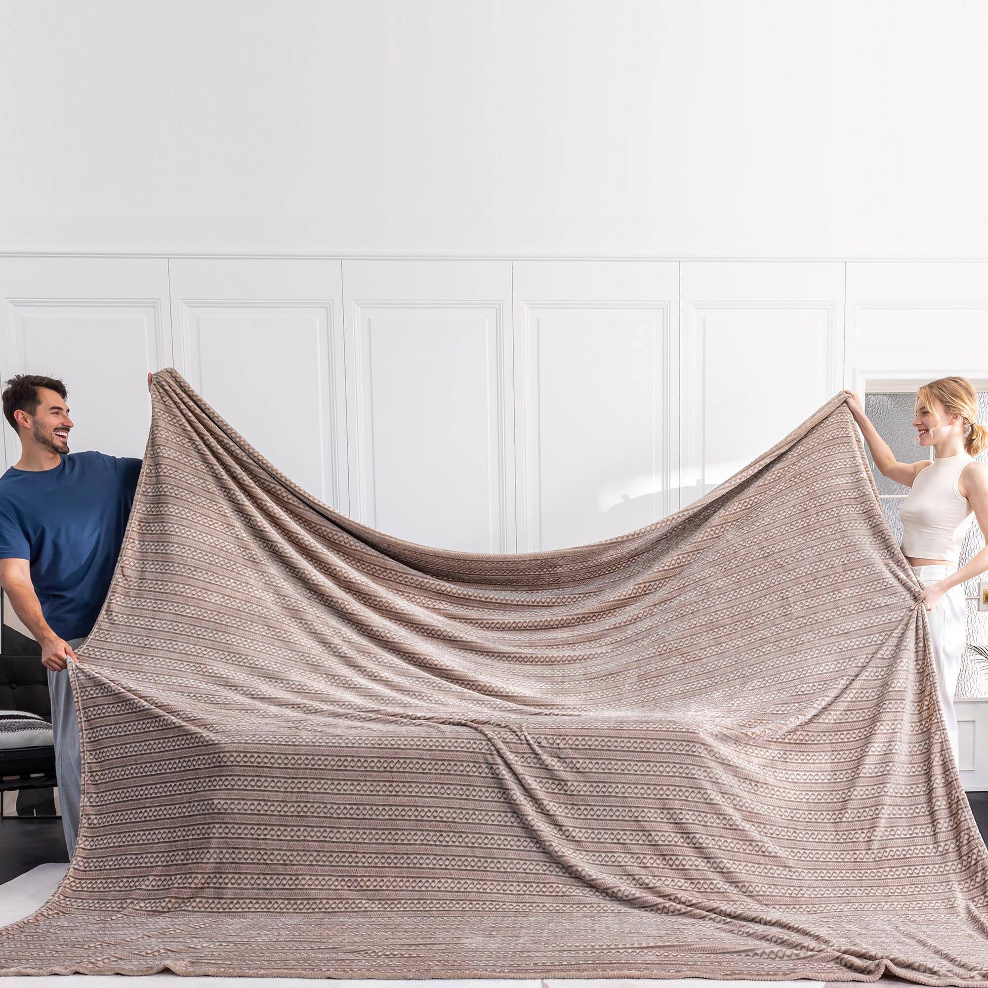 Taupe Chain 120"x120"