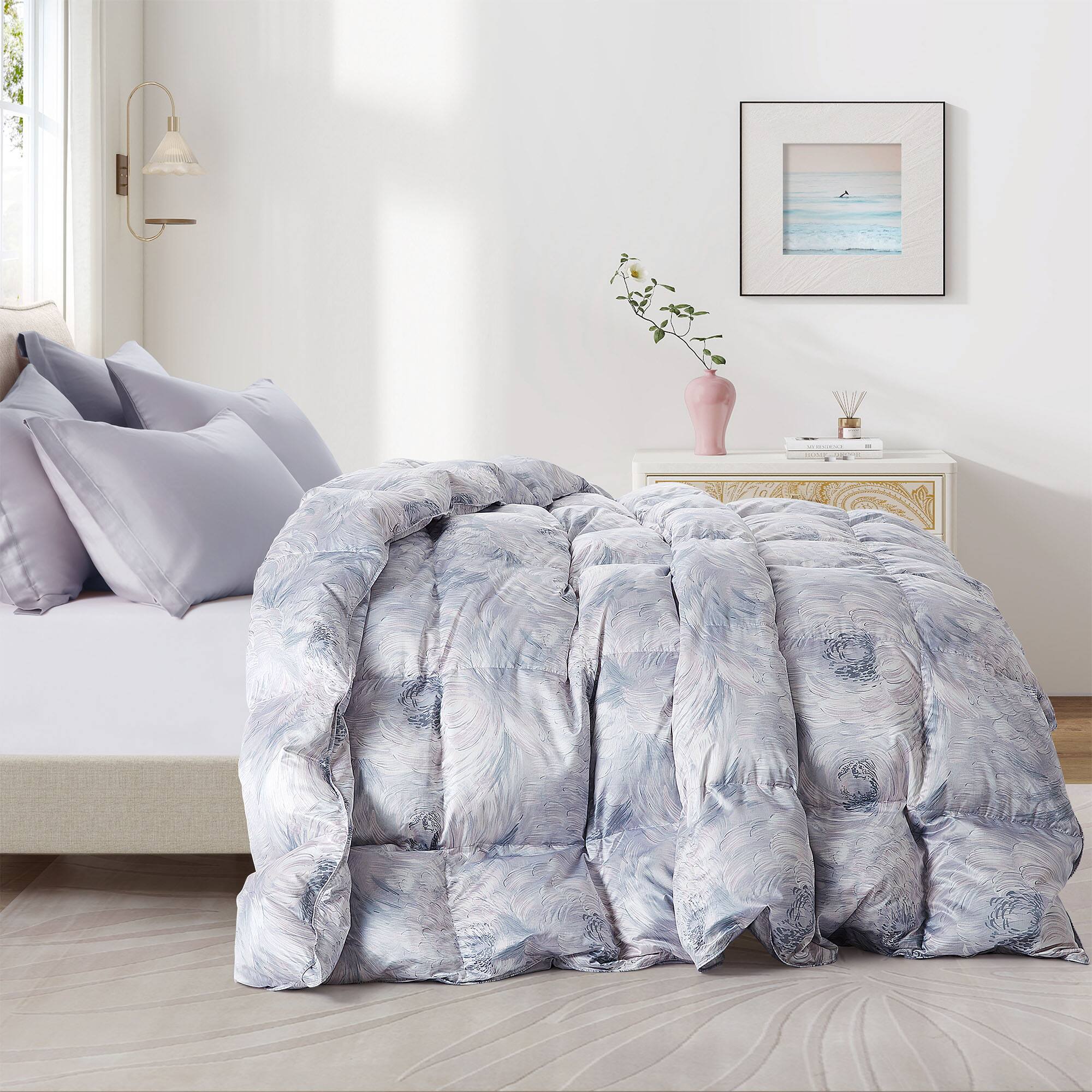 Angle. Puredown - Puredown Luxurious Silk Cover 93% White Goose Down Comforter Duvet Insert, Cloud Whirl, Full/Queen - Cloud Whirl.