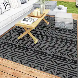 Outsunny - Outdoor Rug for Patio, 6' x 9' Waterproof Large Mat, Reversible Plastic Straw Rug for Décor - Black and Gray Geometric Wall