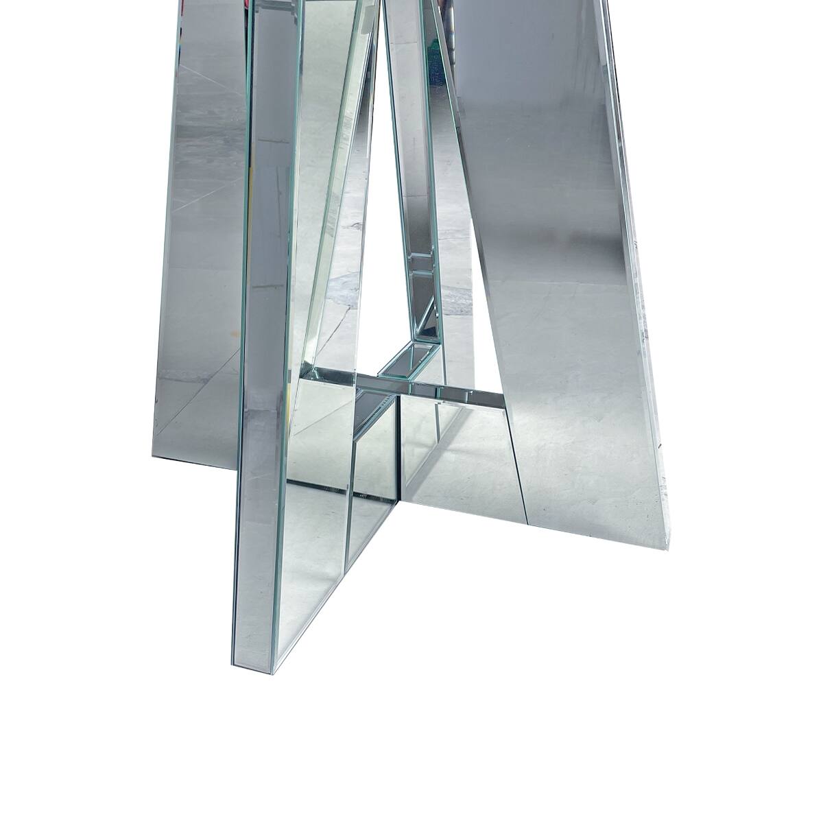Alt View 2. Loheer - Loheer Round Mirrored Dining Table with Crushed Diamond Glass Top and Mirrored Base - Silver.