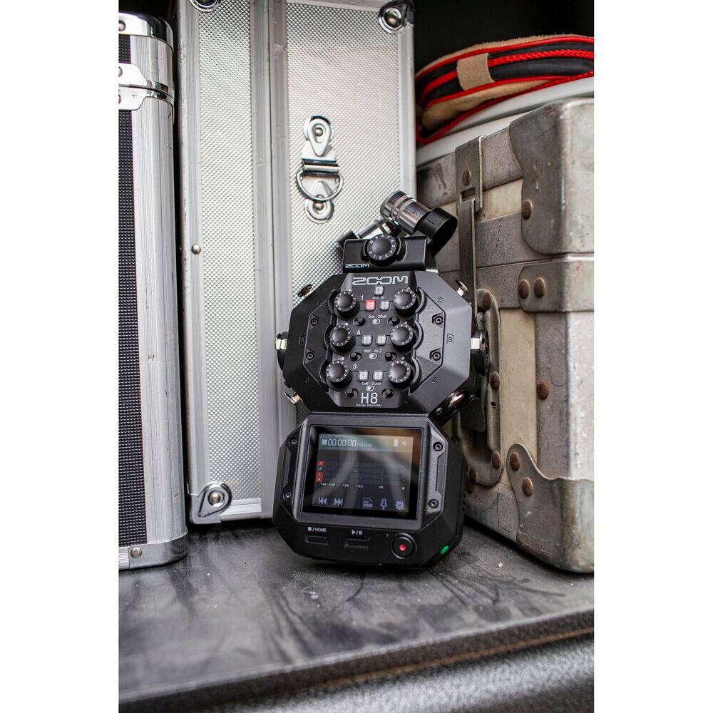 Zoom H8 8 Input / 12 Track Portable Handy Recorder Bundle with