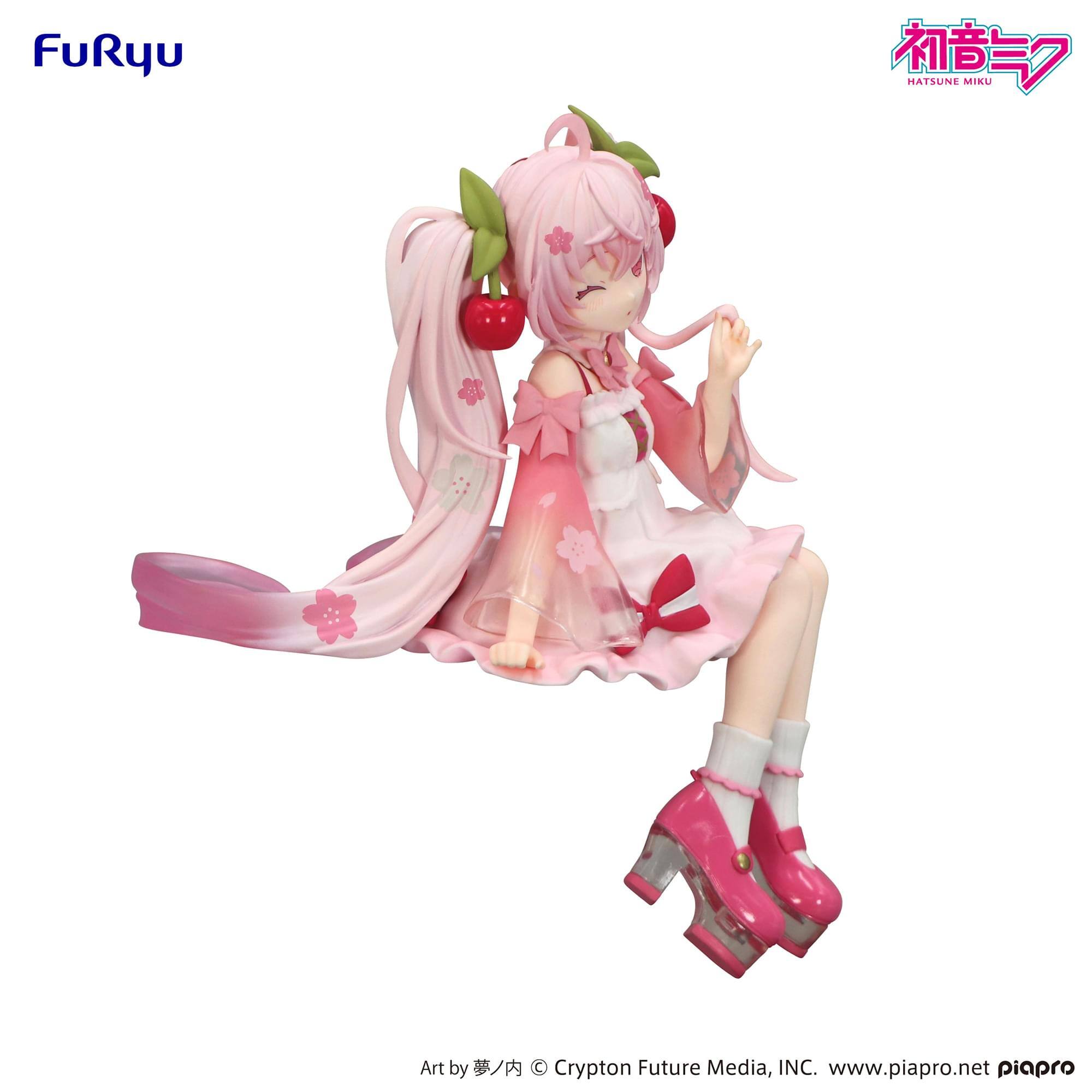FuRyu  
HATSUNE MIKU  
Art by Crypton Future Media, INC.  
www.piapro.net  
piapro