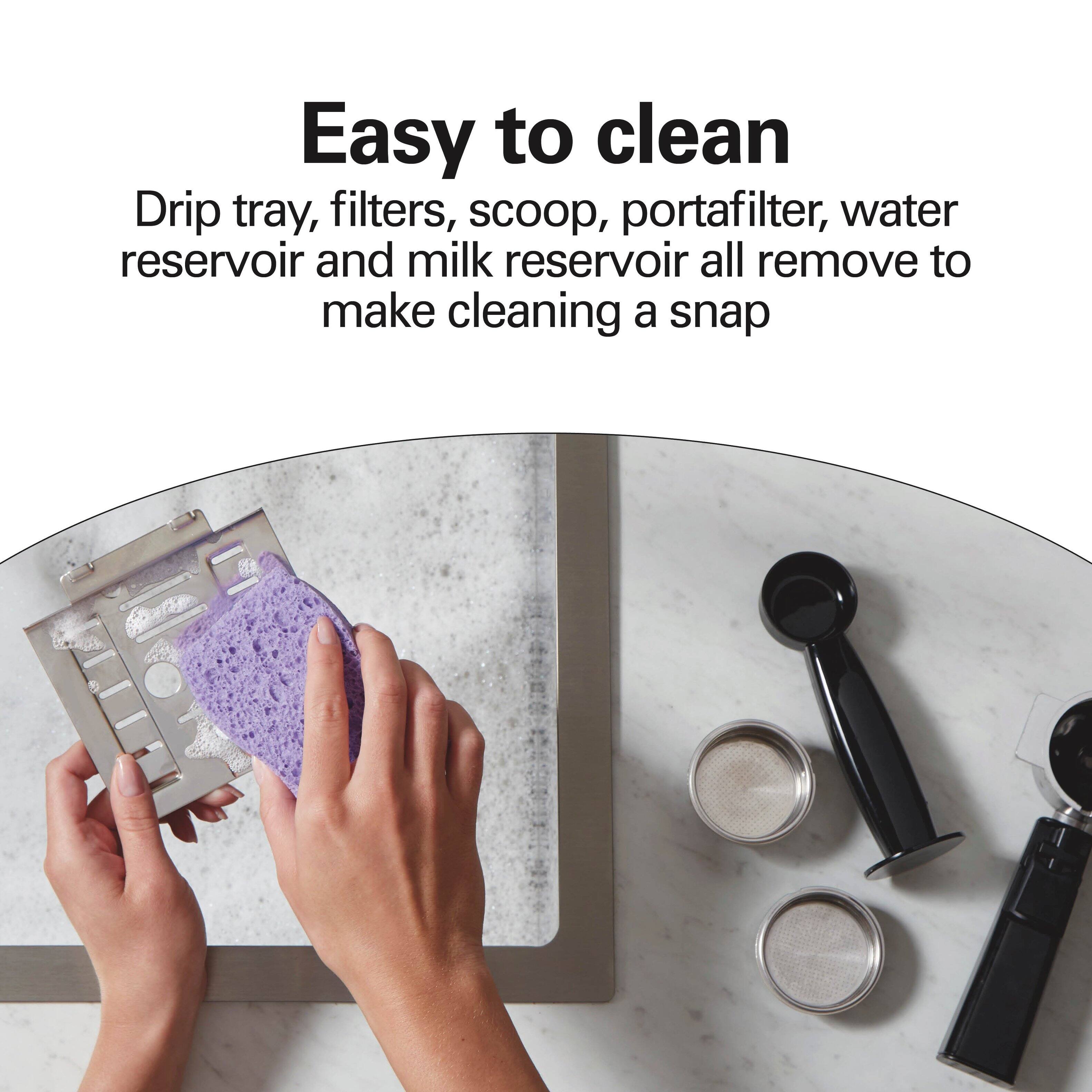Easy to clean

Drip tray, filters, scoop, portafilter, water reservoir and milk reservoir all remove to make cleaning a snap