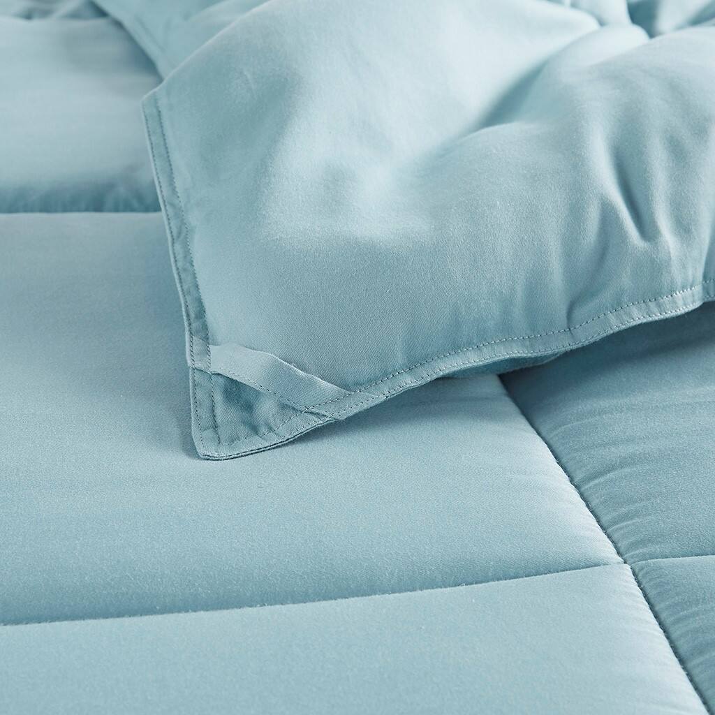 Alt View 2. Gracie Mills - Gracie Mills Monica 300 Thread Count Cotton Shell Luxury Down Alternative Comforter - Teal.