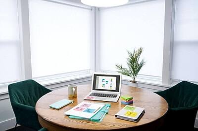 Alt View 2. Post-it - Notes, 3" x 5", Floral Fantasy Collection, 100 Sheet/Pad, 5 Pads/Pack - Multicolor.