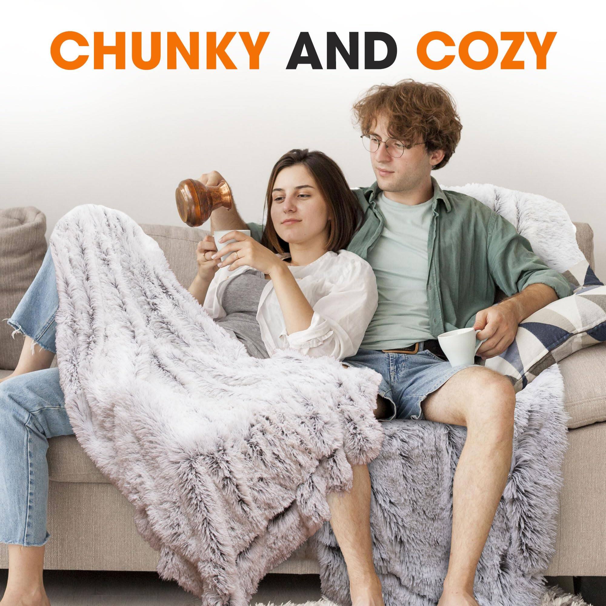 CHUNKY AND COZY