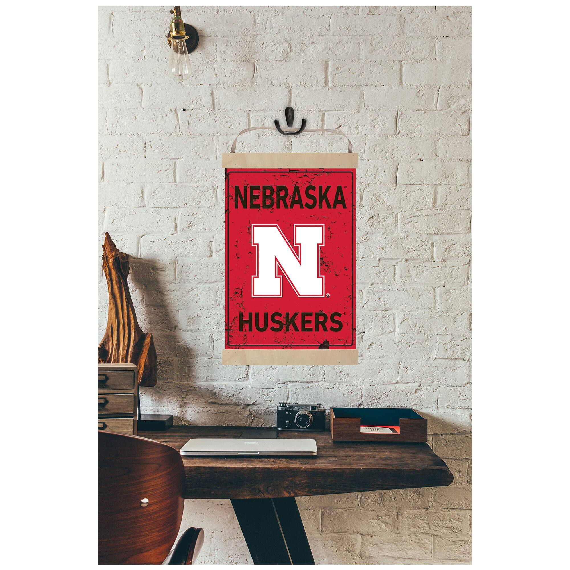NEBRASKA  
HUSKERS