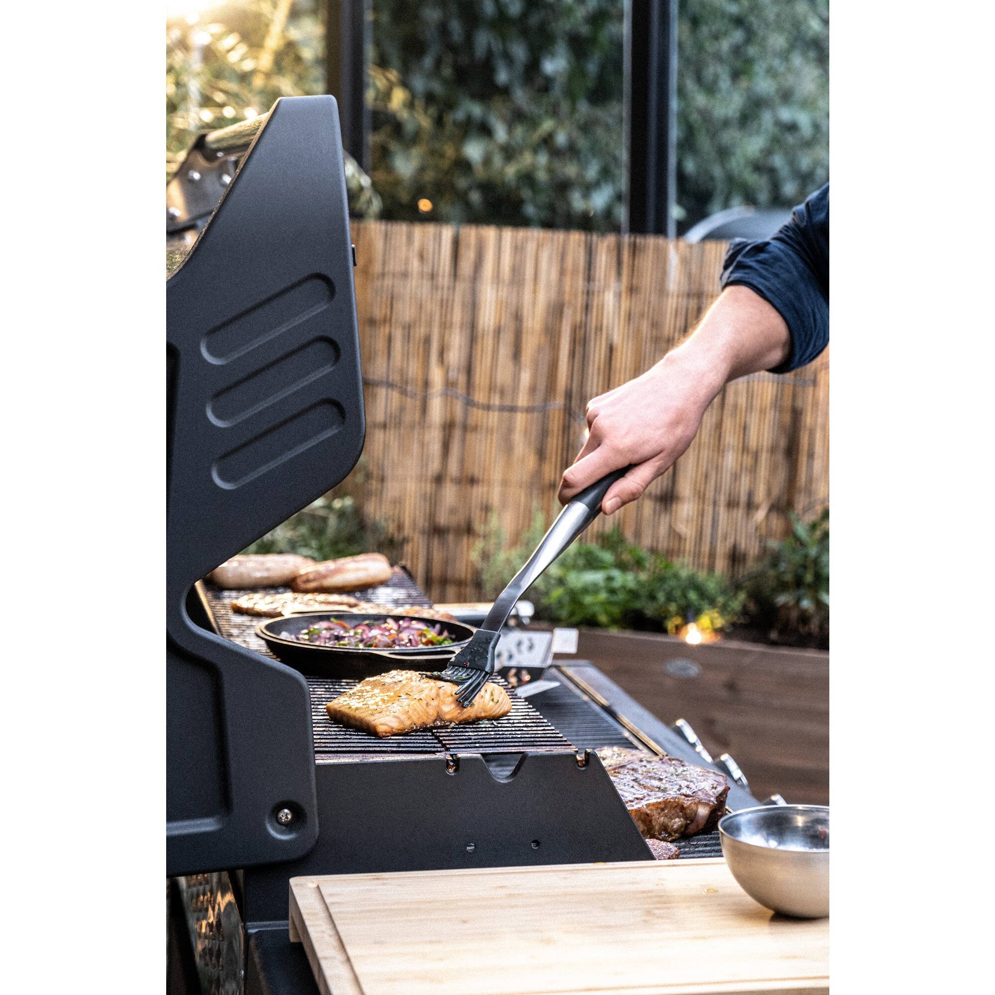 Alt View 5. ZWILLING - ZWILLING BBQ Grill Silicone Basting Brush with Stainless Steel Handle - Stainless Steel.