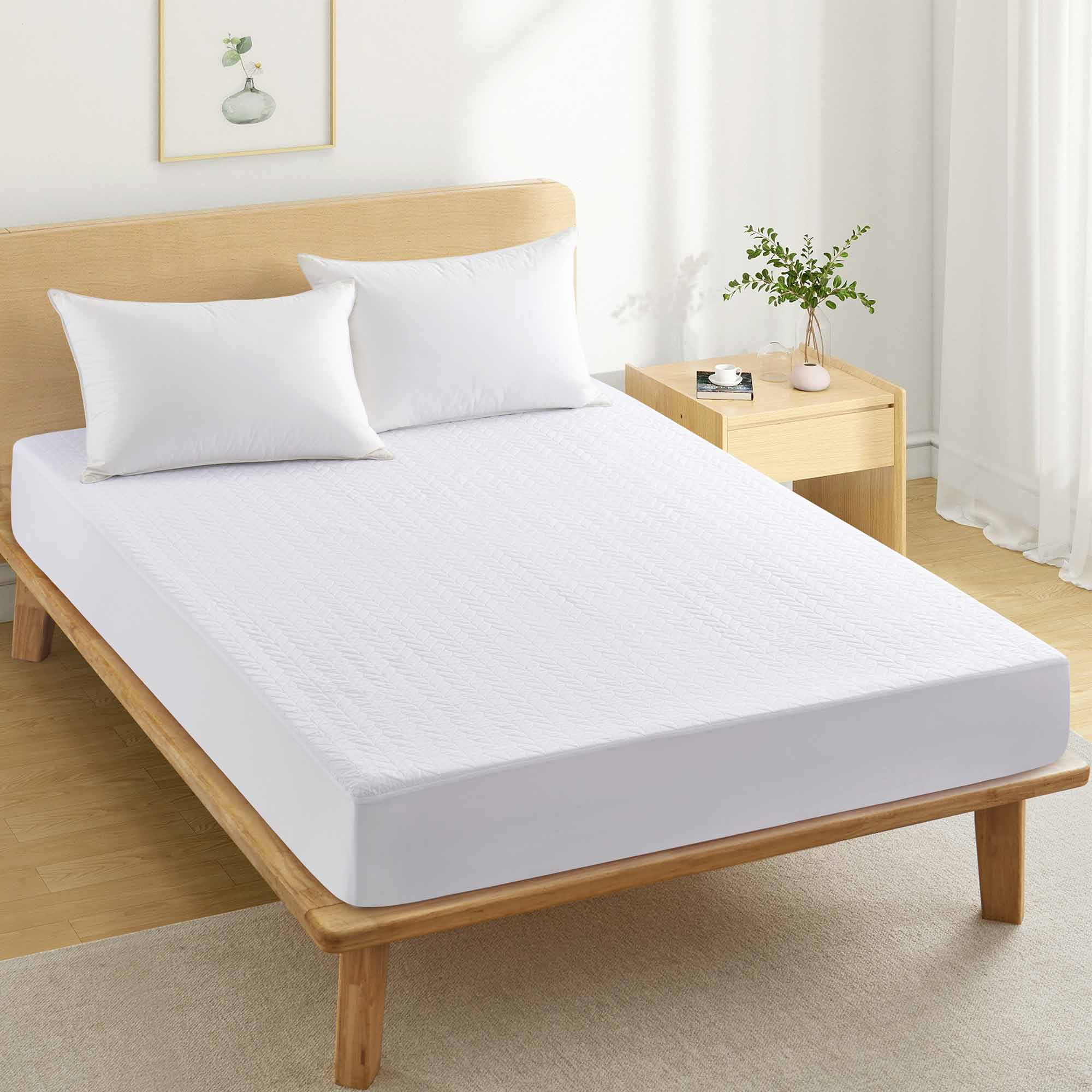 Angle. Peace Nest - Peace Nest Waterprrof Mattress Protector, Leaf Pattern, King - Leaf.