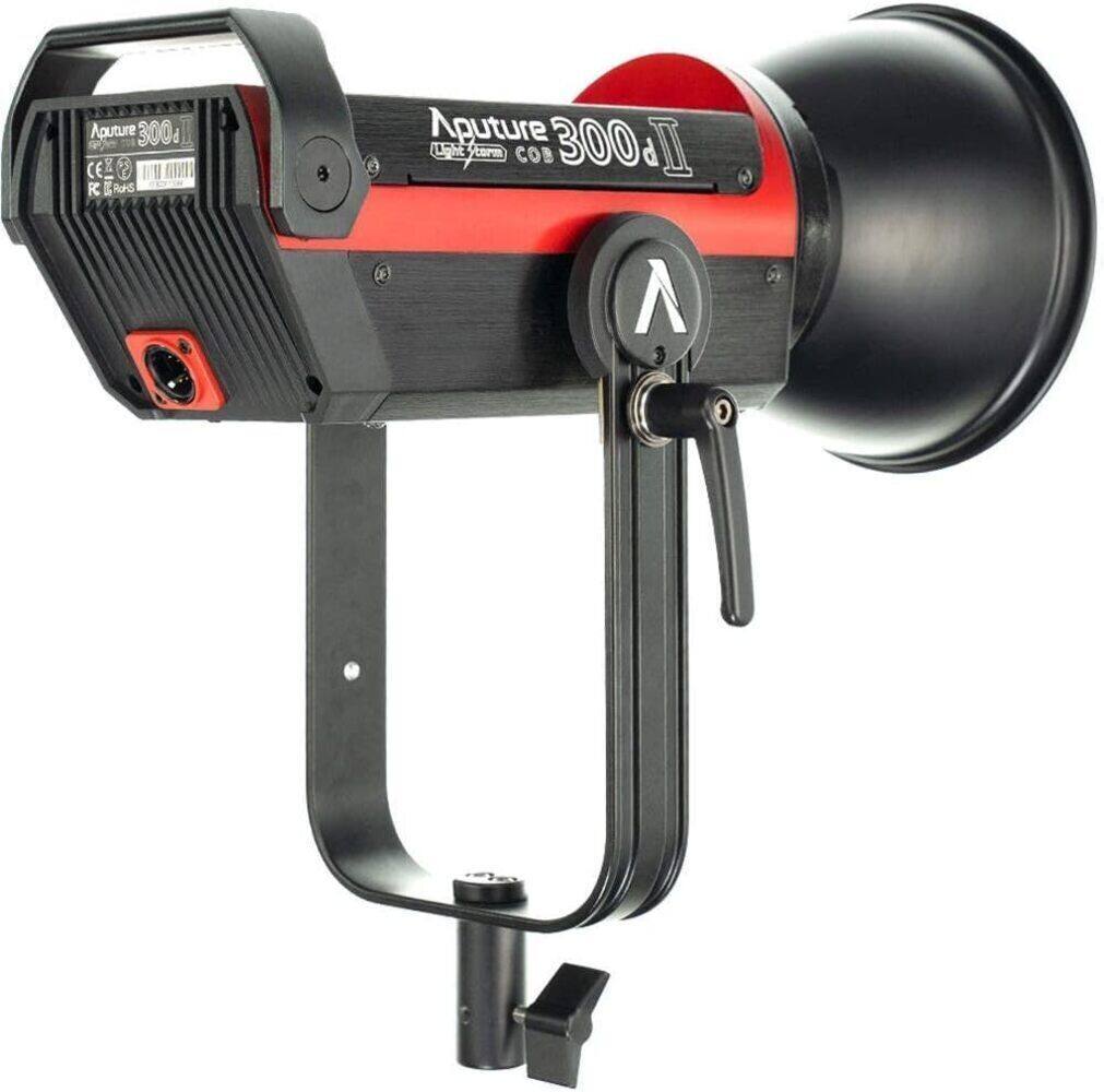 Aputure 300d II  
Light Formula COB  
CE  
RoHS  
Aputure 300d LOME