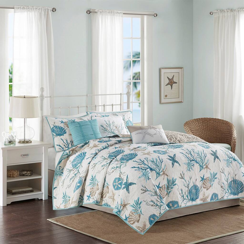 Alt View 1. Gracie Mills - Gracie Mills Koreen 6-Piece Coastal Bliss Cotton Sateen Quilt Set with Throw Pillows - Aqua.