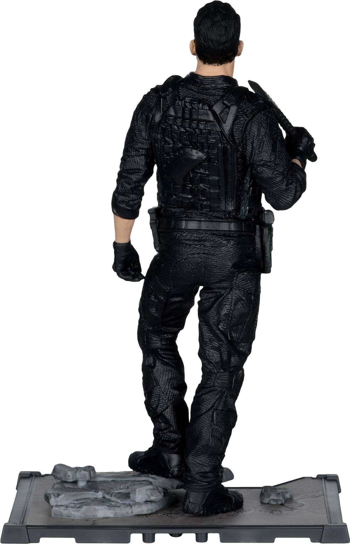 Back. McFarlane Toys - Marvel Studios 6.4" The Punisher 1:10th Scale Collectible.