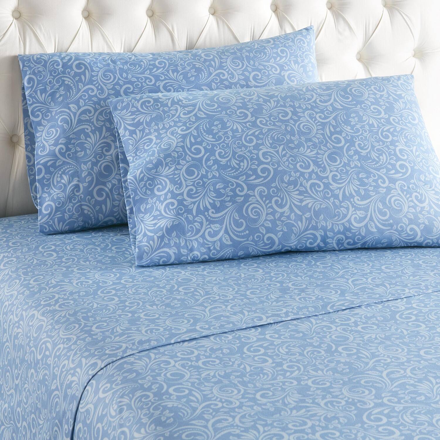 Angle. Shavel Home Products - Shavel 100% Polyester Luxury Micro Flannel Printed Deep-Pocket Traditionsbell Sheet Set Queen Blue - Blue.