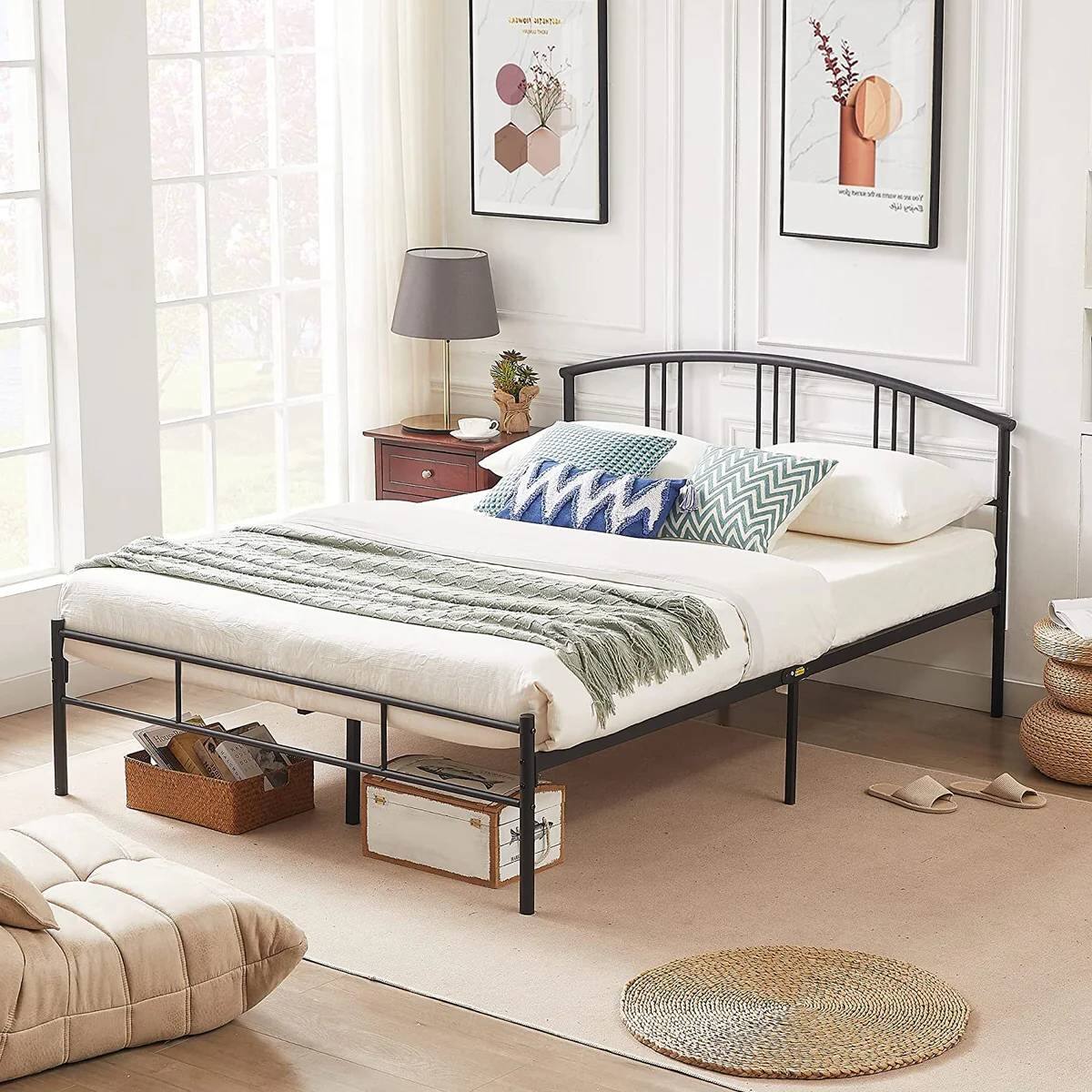 Angle. Hivvago - Hivvago Queen size Metal Platform Bed Frame with Arched Headboard - Black.