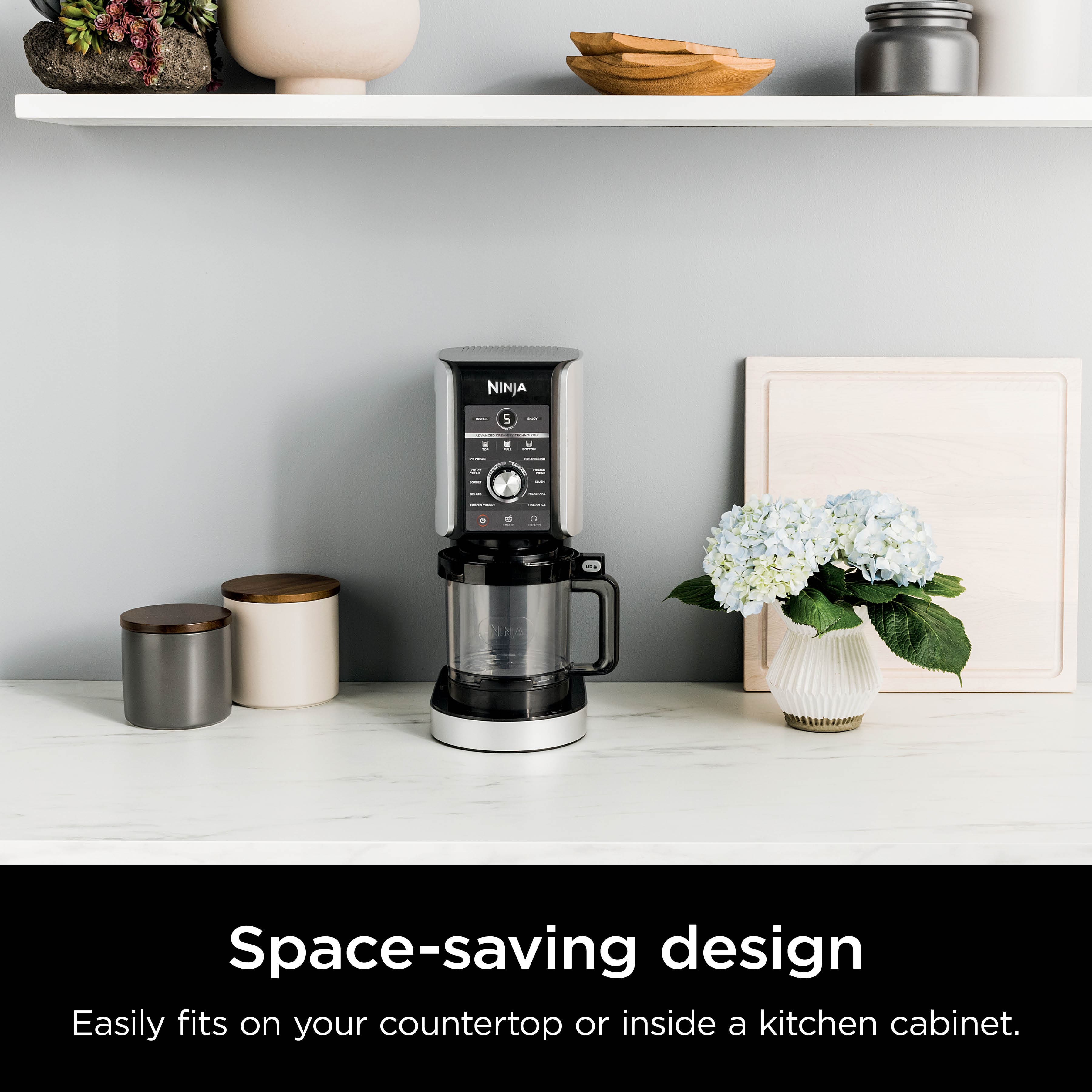 Space-saving design: Easily fits on your countertop or inside a kitchen cabinet.