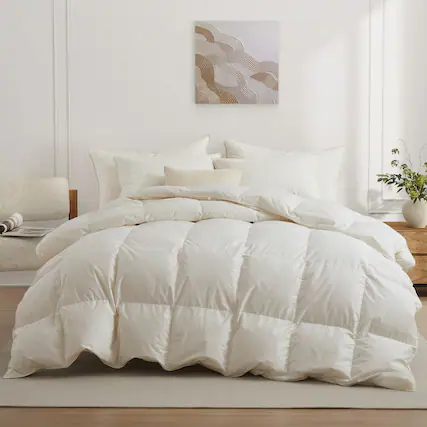 Front. Puredown - Puredown Luxurious 800 Fill Power 100% Organic Cotton 90% Down Comforter Duvet Insert, Medium Weight, King - Medium Weight.