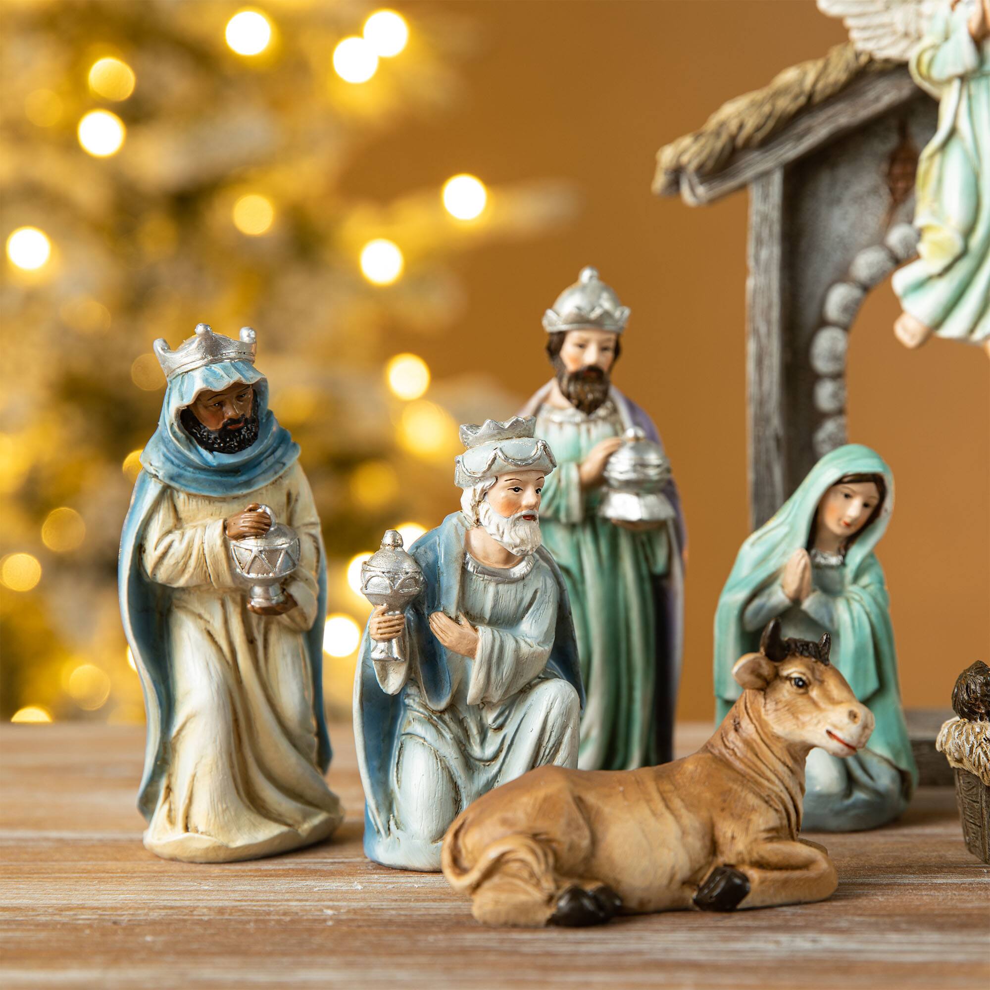 Alt View 4. Glitzhome - 11pcs Deluxe Resin Nativity Figurine Set (KD) - Blue.
