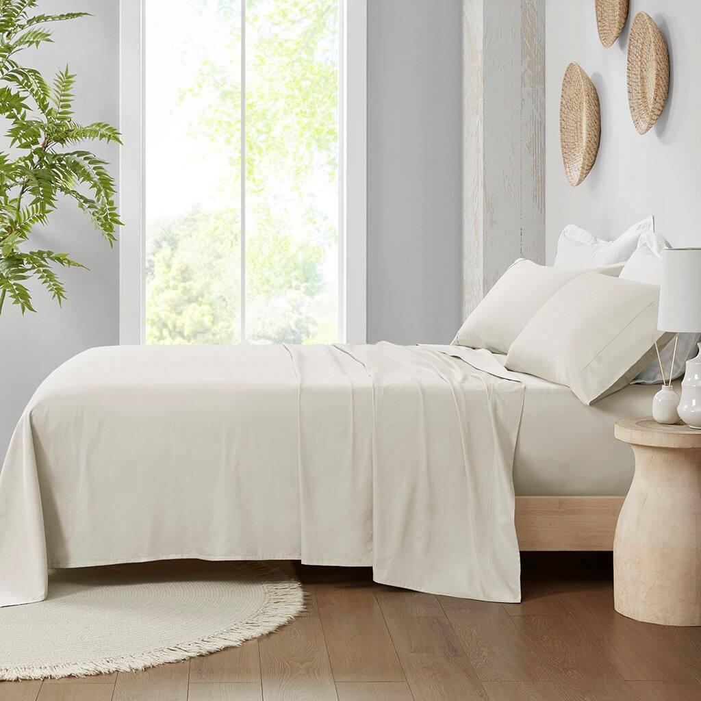 Alt View 1. Gracie Mills - Gracie Mills Nora 300 Thread Count Sateen Weave Organic Cotton Deep Pocket Sheet Set - Ivory.
