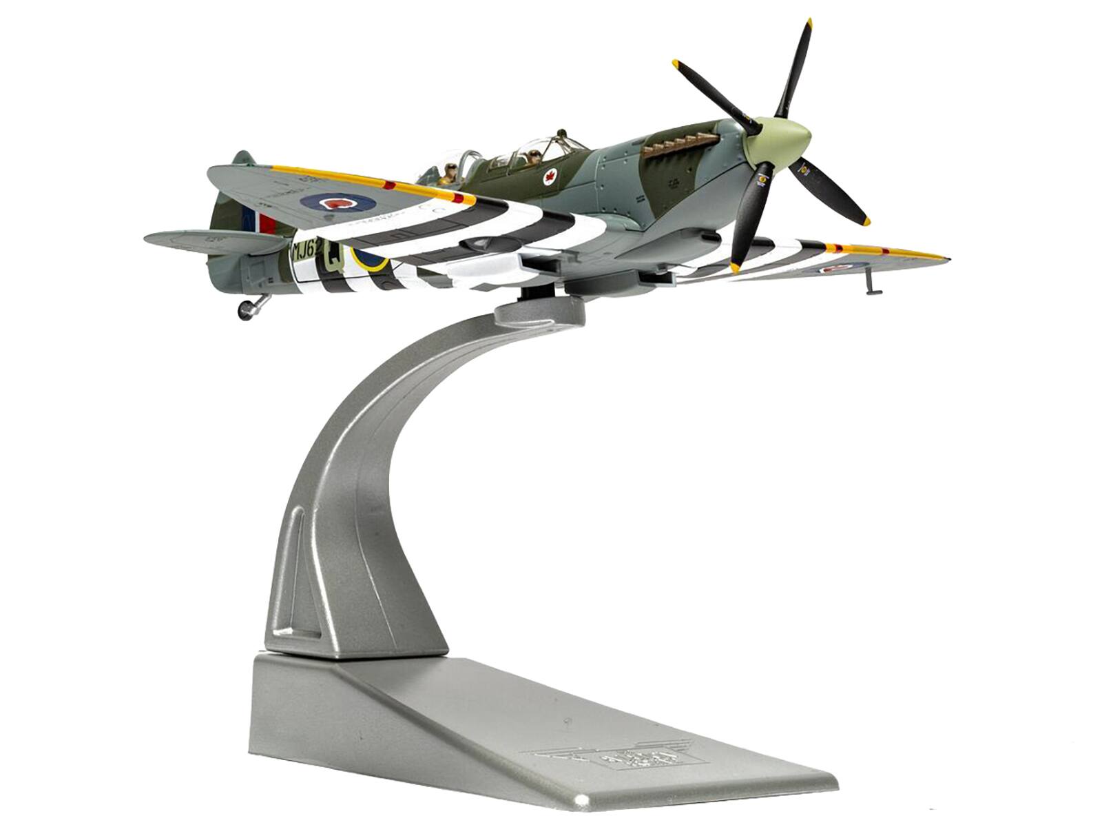 Alt View 1. Corgi - Supermarine Spitfire T.9 "MJ627 Biggin Hill Heritage Hangar" RCAF Aviation Archive Series 1/72 - Multi.