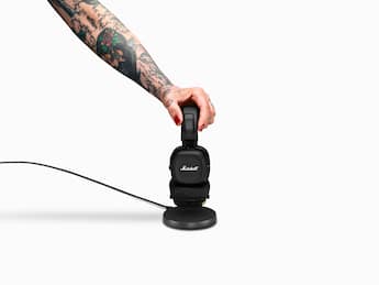 Marshall Major IV Wireless On Ear Bluetooth Headphones with Marshall Major IV Wireless On Ear Bluetooth Headphones with