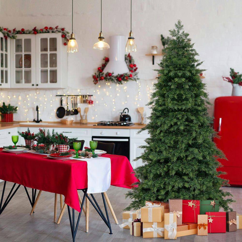 Left. Resenkos - Resenkos 6-Ft Hinged Artificial Christmas Tree - 721 Lush Branch Tips, Green - Green.