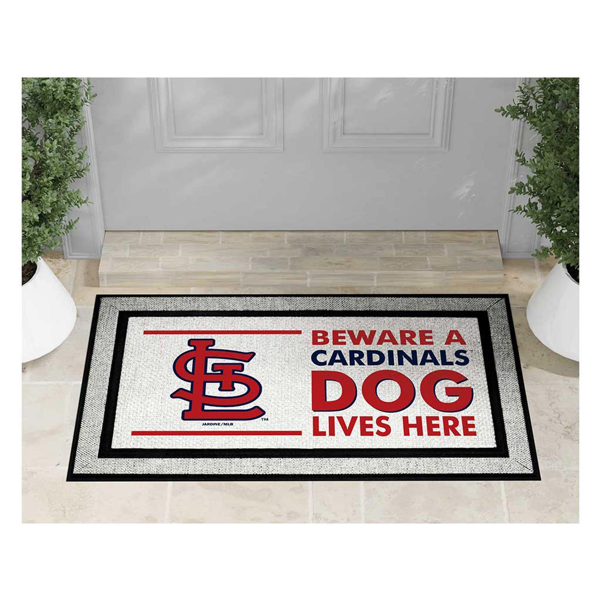 BEWARE A CARDINALS DOG LIVES HERE
