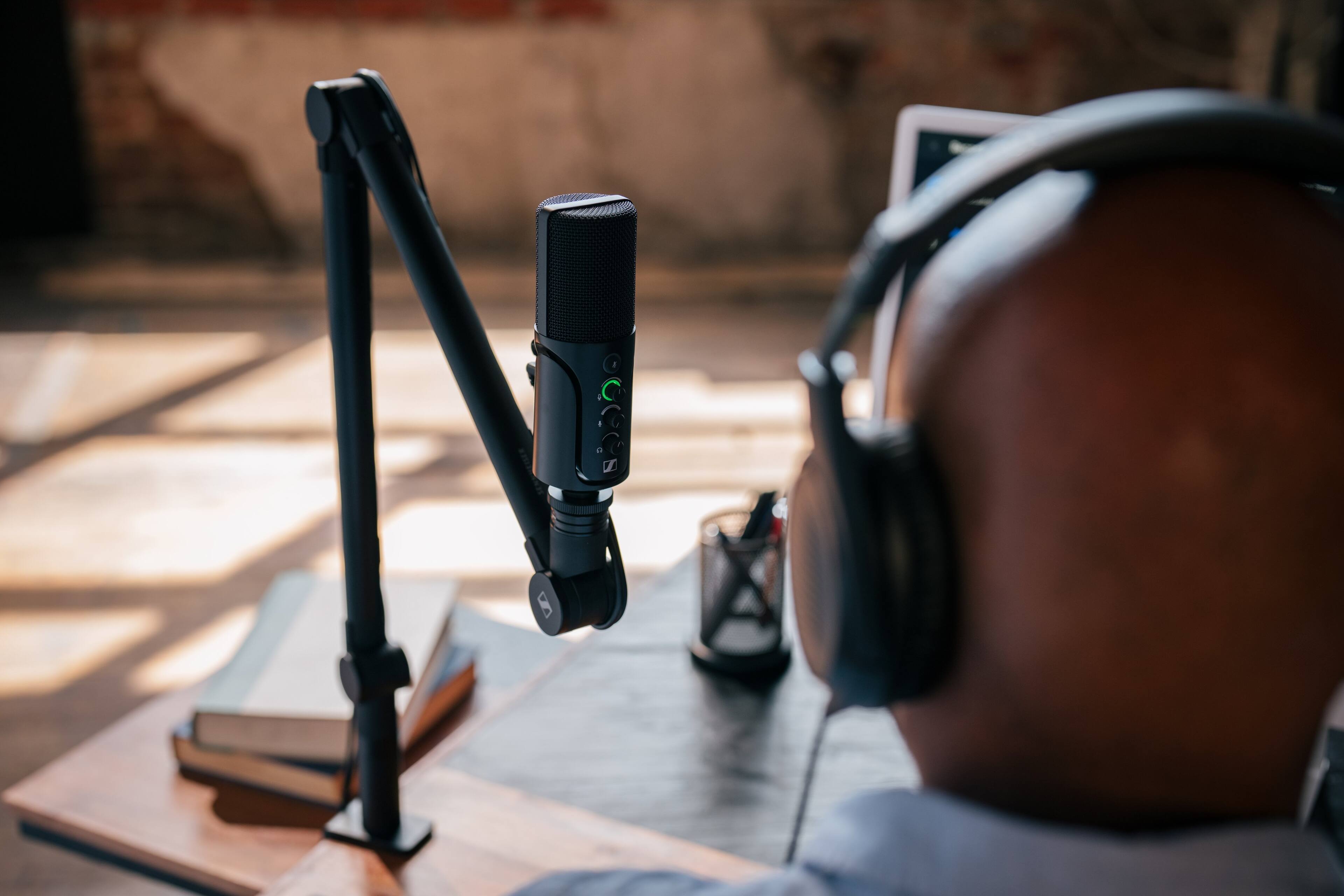 Alt View 13. Sennheiser - Profile USB Microphone Streaming Set with Boom Arm, 3 m USB-C Cable & Mic Pouch - Black.