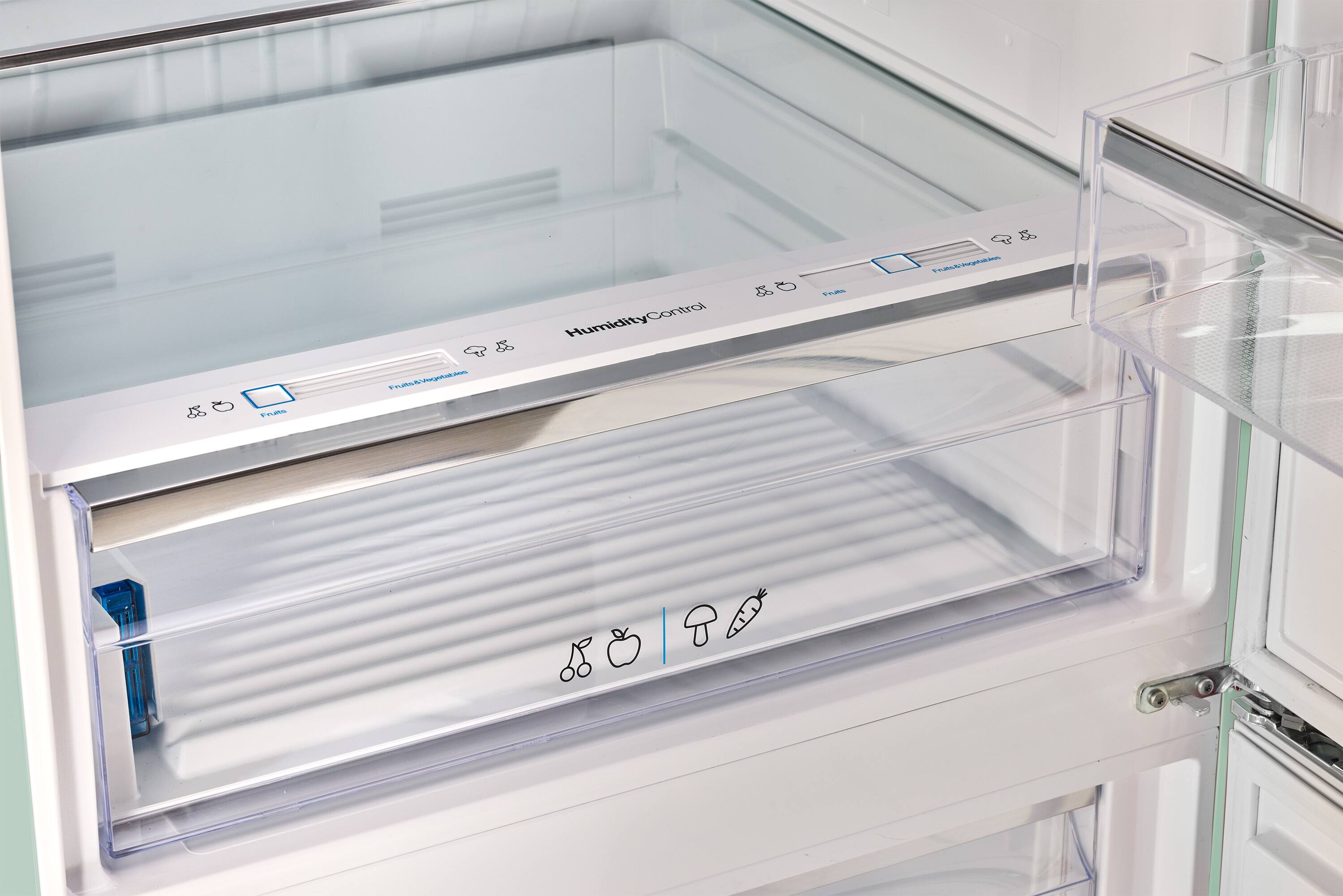 The text on the image reads "HumidityControl Control 4 Tiers."