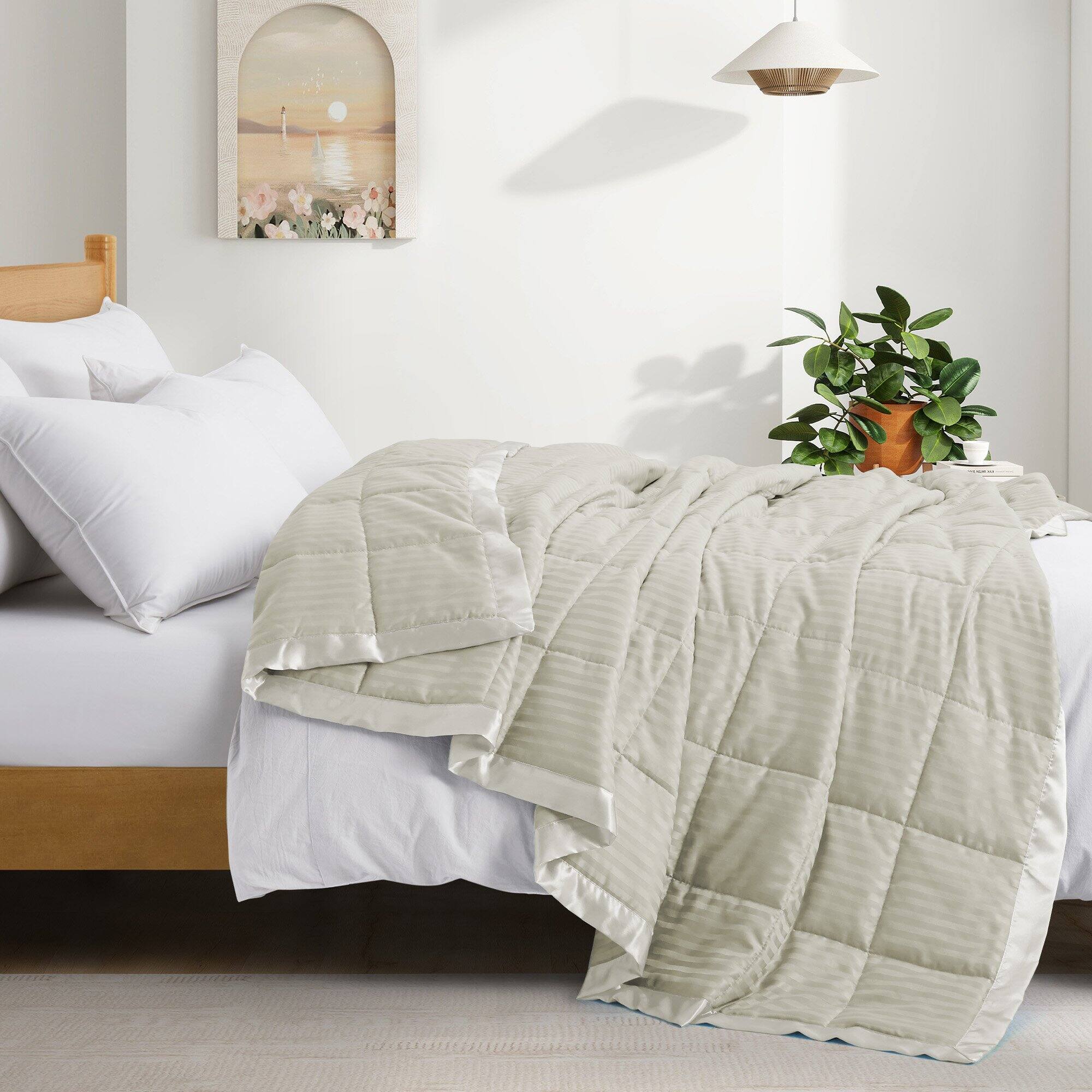 Angle. Nest - Peace Nest Hotel Quality Luxury All Season Jacquard Soft Bed Blanket with Satin Trim Cozy and Warm - Sand Shell.