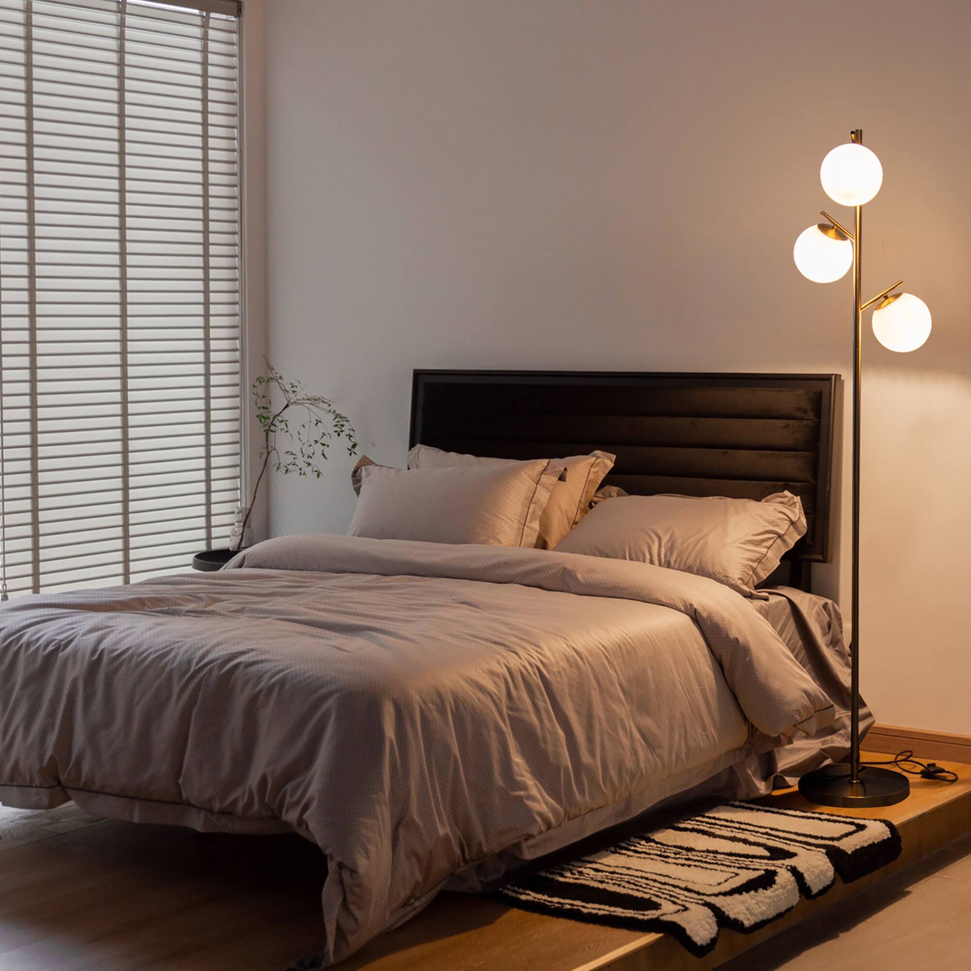 Alt View 3. Costway - Costway 3 Globe Floor Lamp Modern Freestanding Lamp Living Room w/Foot Switch - Golden.