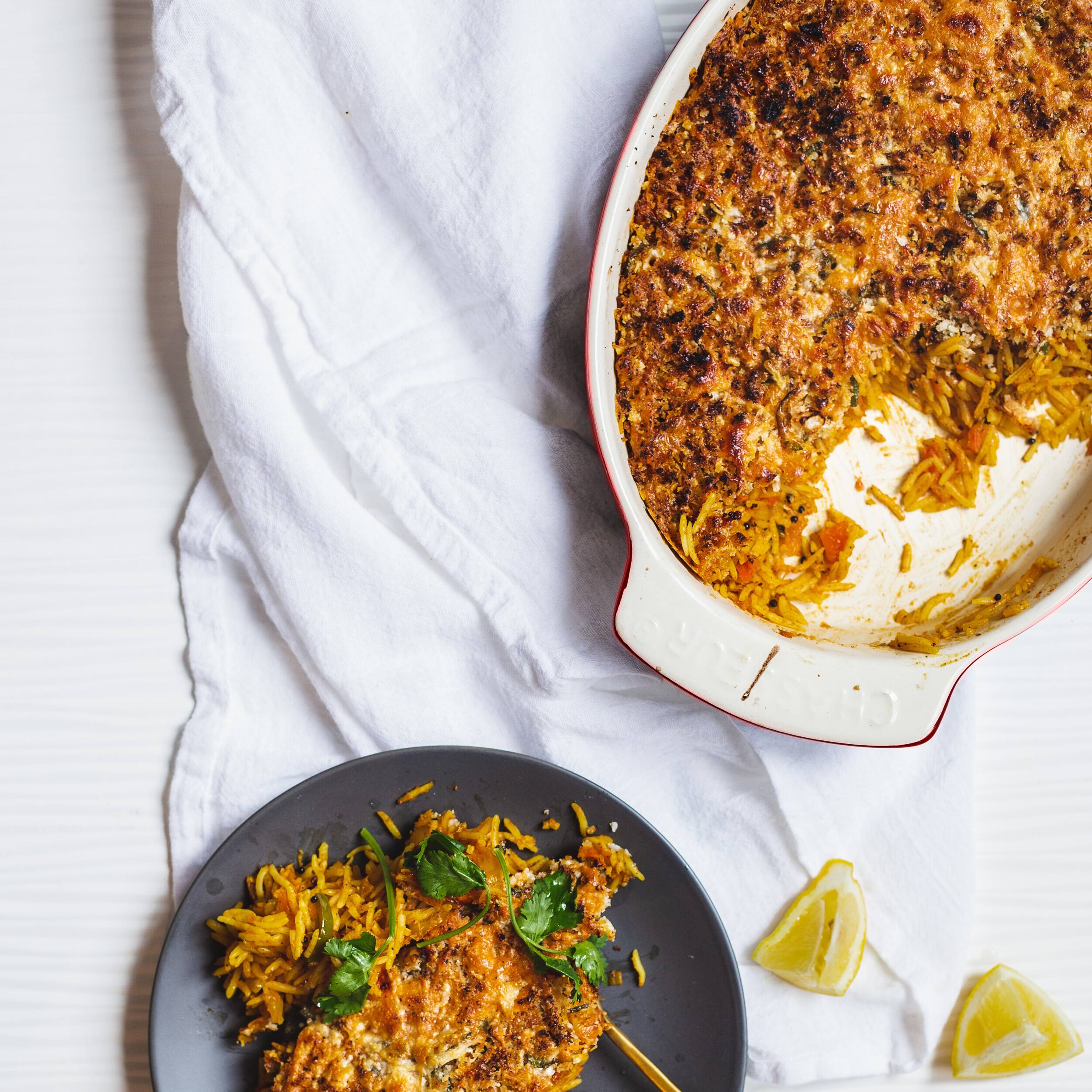 Alt View 3. Gibson - Crock Pot 2.5 Quart Red Stoneware Bake Pan - Red.