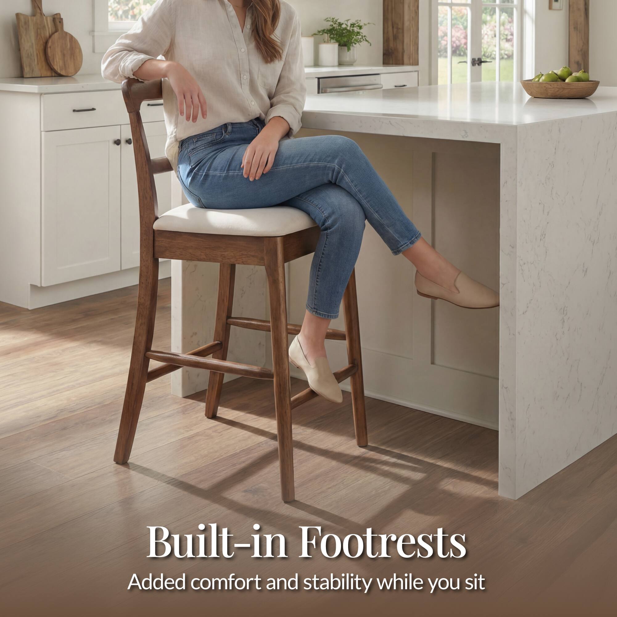 Built-in Footrests  
Added comfort and stability while you sit