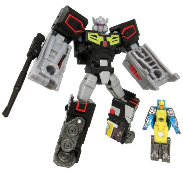 Alt View 2. Transformers - LG28 Rewind with Nightbeat | Japanese Transformers Legends.