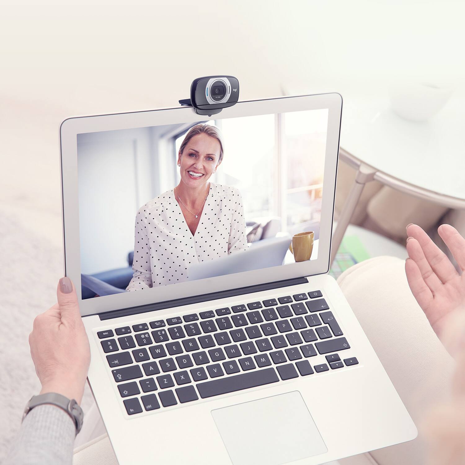 Alt View 11. Logitech - C615 1080 Webcam with HD Light Correction - Black.